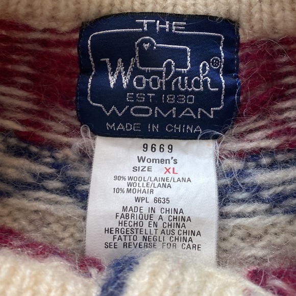 Vintage Woolrich button up sweater. - Picture 4 of 16